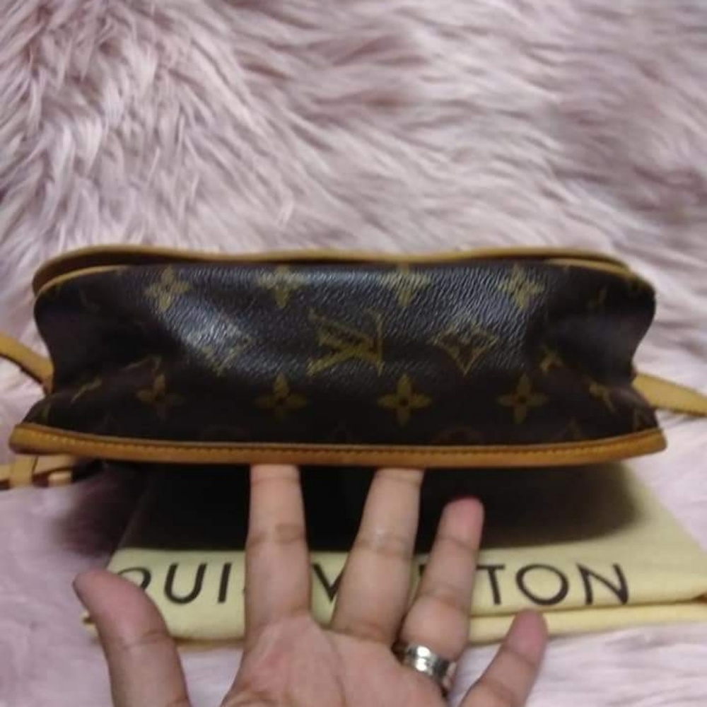 Sling Bag